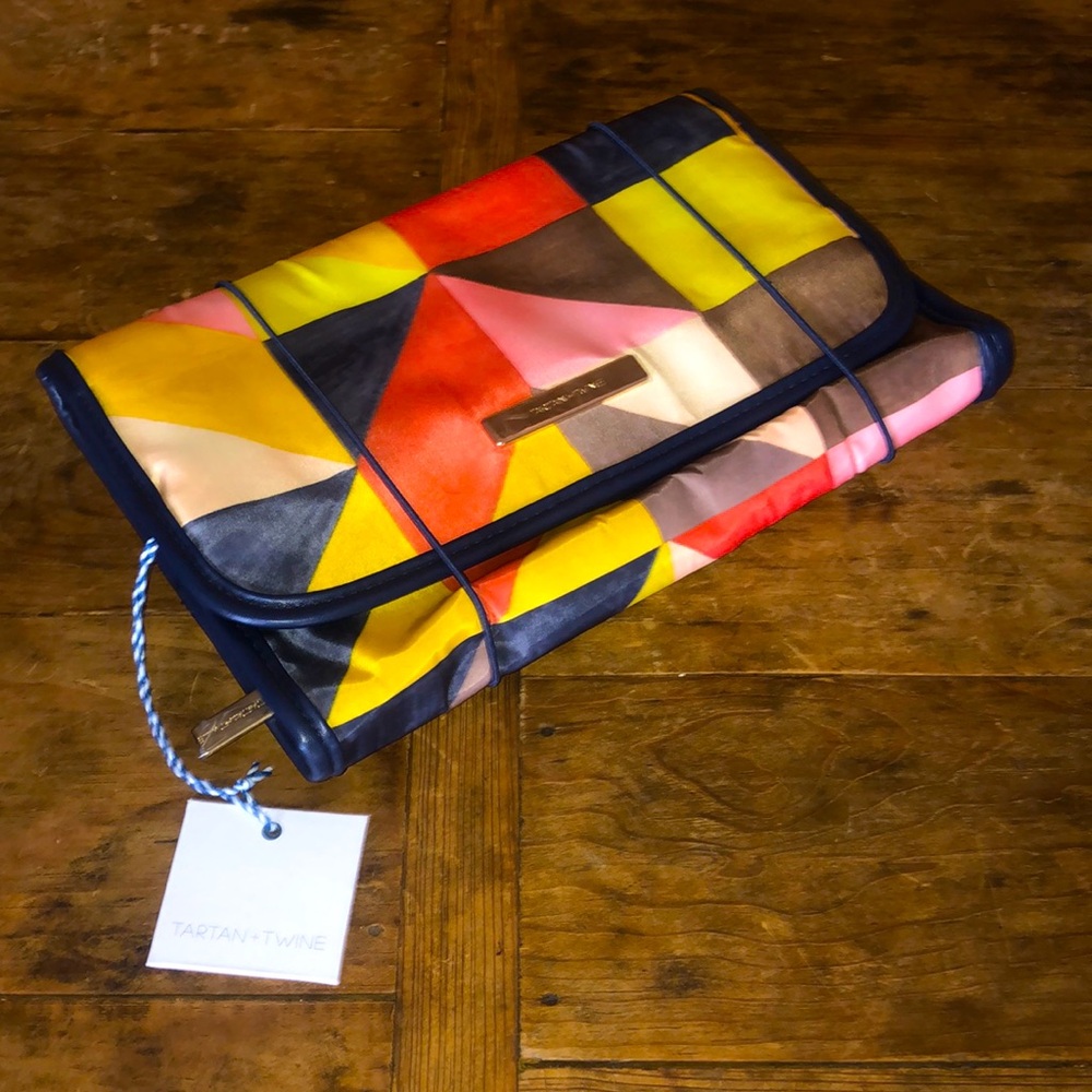 NWT Tartan + Wine Patchwork Travel Make-up travel Bag